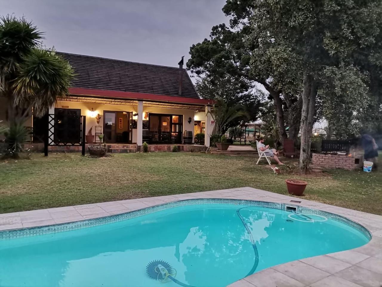 Cheetah Lodge Guest House Hartenbos Eksteriør bilde