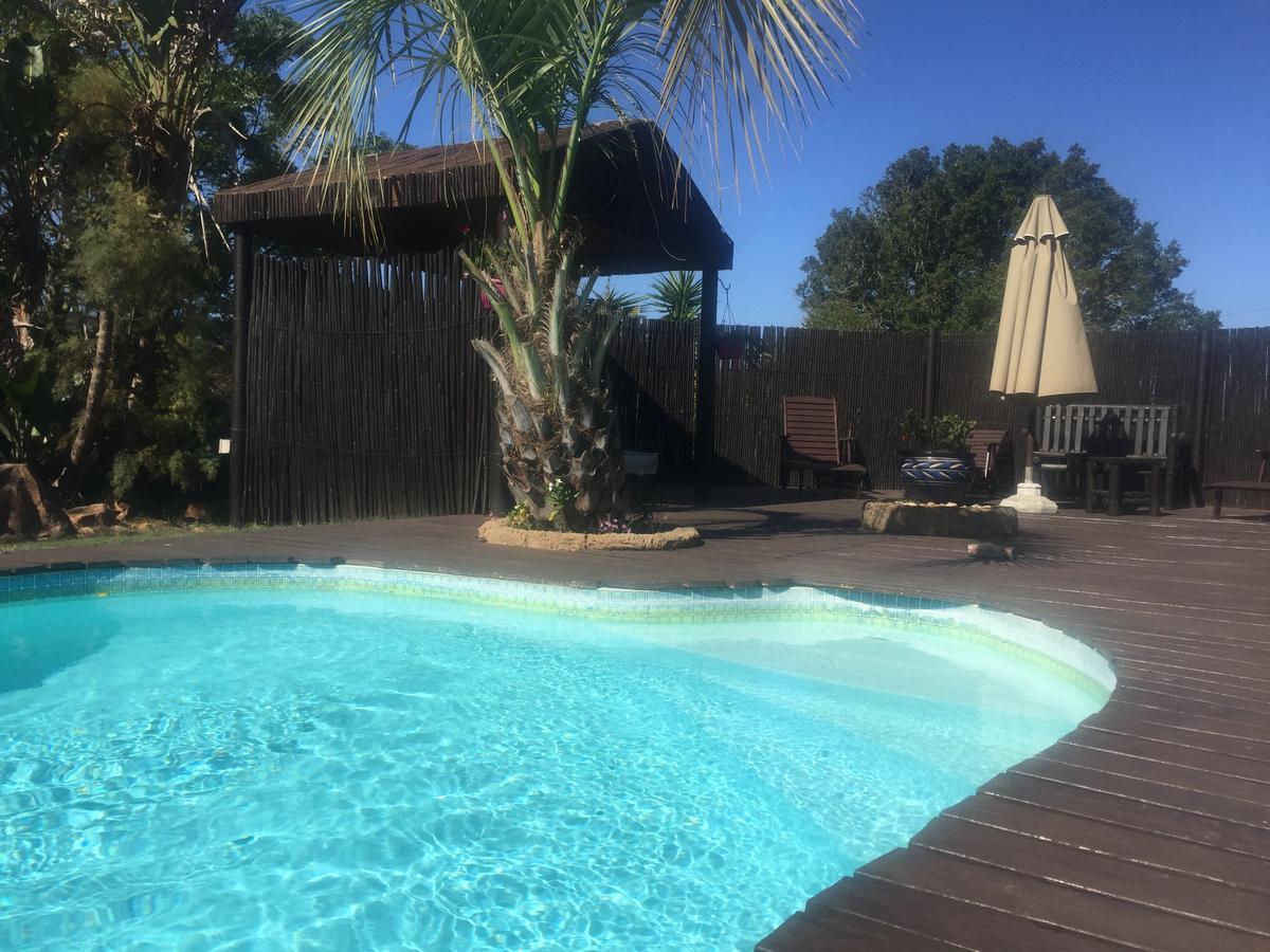 Cheetah Lodge Guest House Hartenbos Eksteriør bilde